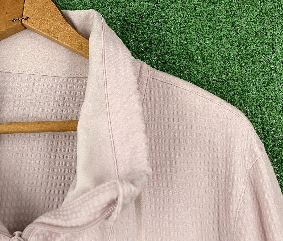Lululemon Lululemon Pack Light Dusty Rose Packable Jacket Women’s 10 Size L / US 10 / IT 46 - 3 Thumbnail