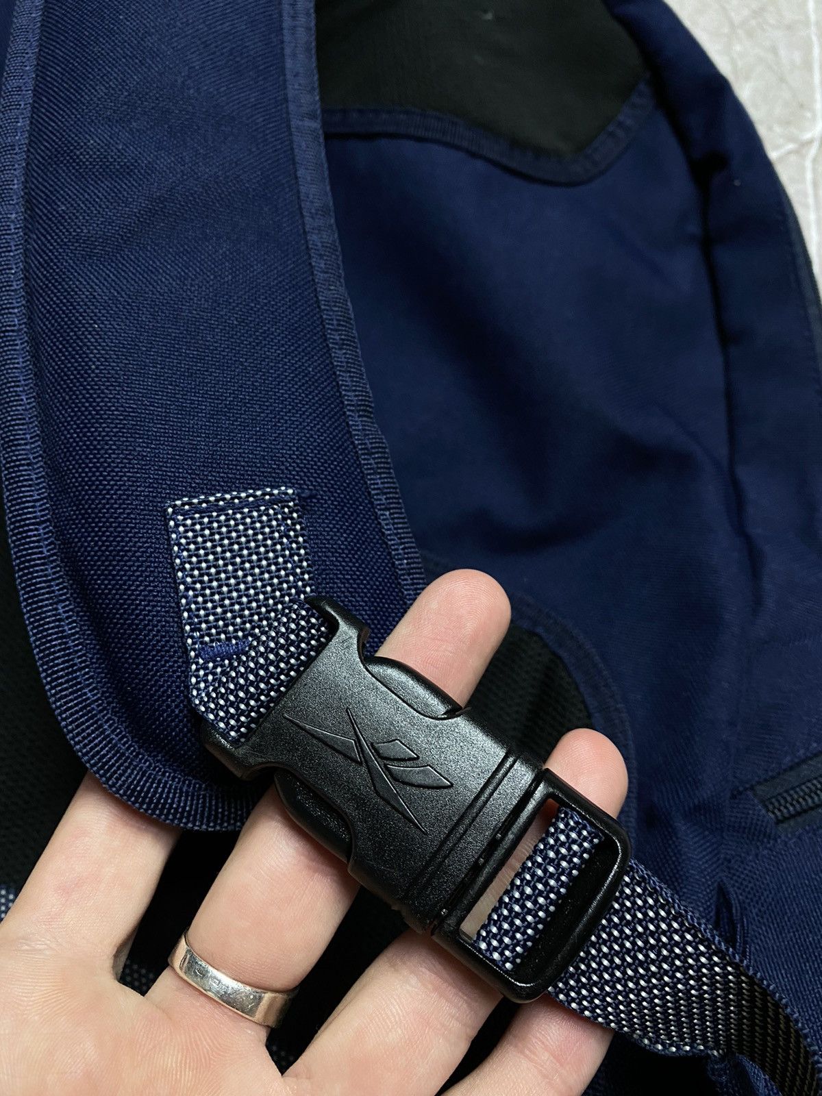 Reebok × Vintage Vintage Gorpcore Reebok Biegi Sling Bag Size ONE SIZE - 7 Thumbnail