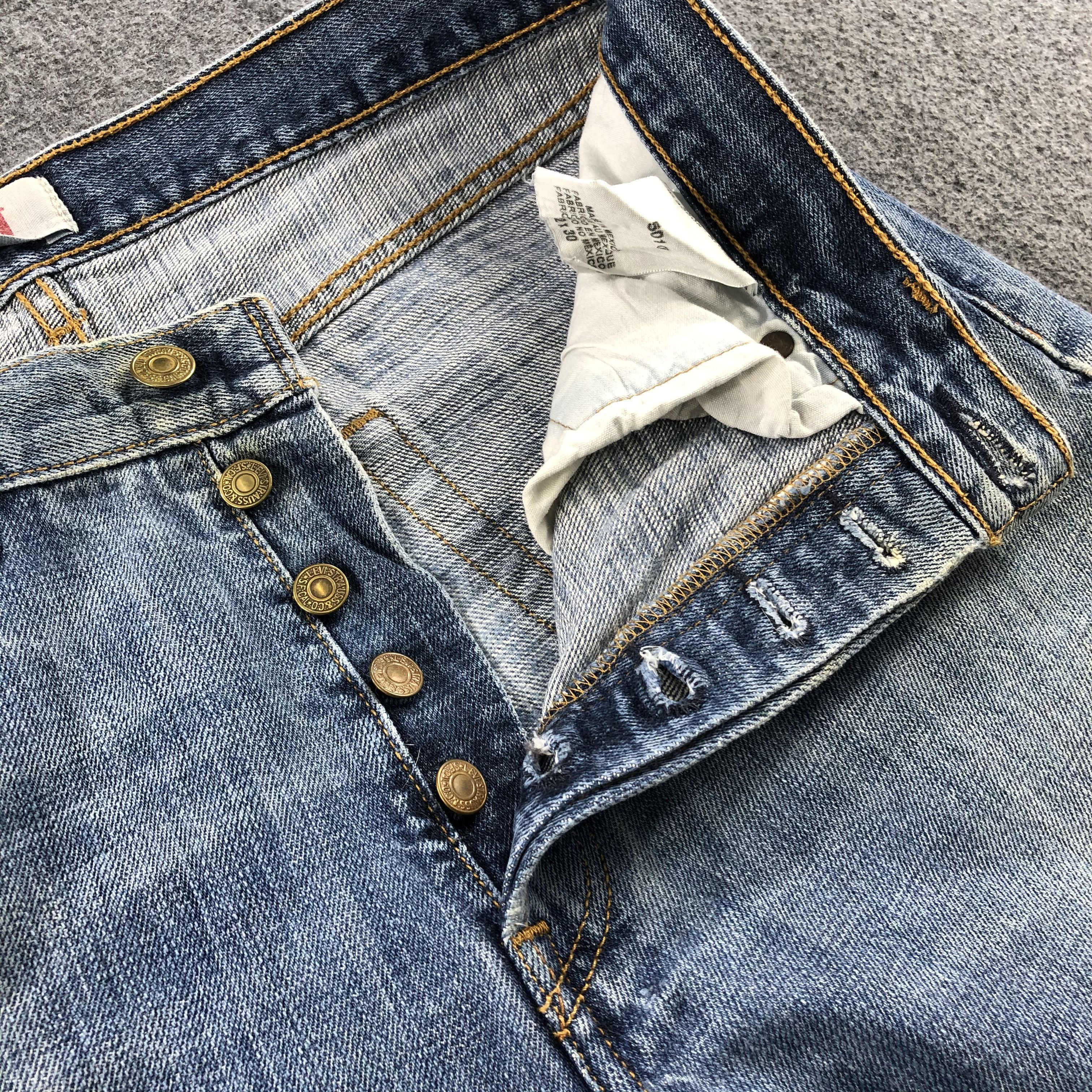 Levi's Vintage Blue Wash Levis 501 Jeans-J1497 Size US 33 - 9 Thumbnail