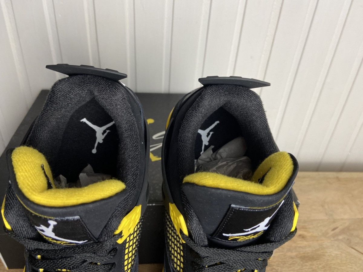 Jordan Brand New Jordan 4 Retro "Thunder" 2023 authentic size 11US Size US 11 / EU 44 - 14 Thumbnail