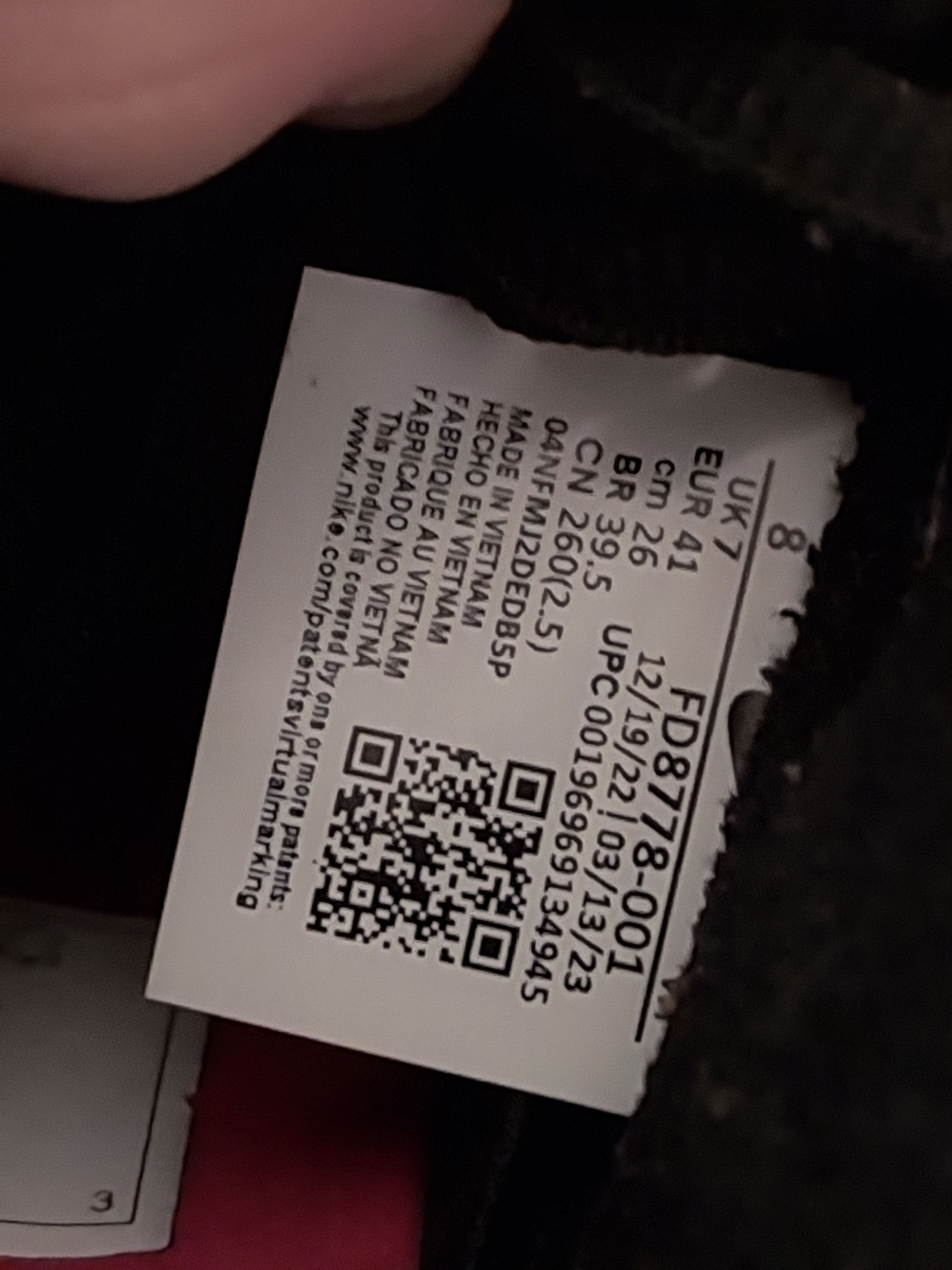 Nike SB low dunk sb x supreme Size US 8 / EU 41 - 7 Thumbnail