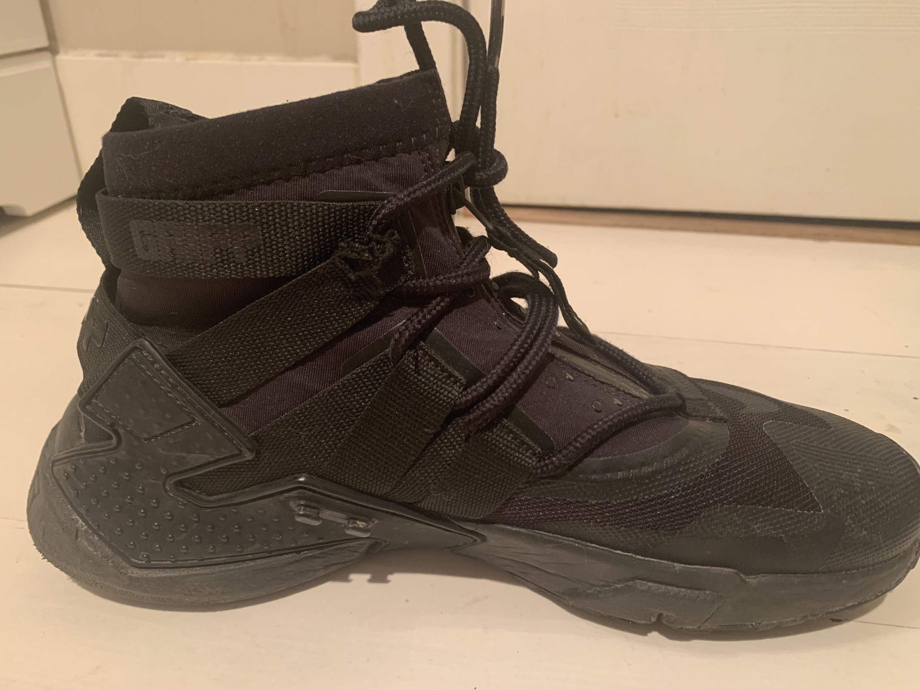 Nike Nike Air Huarache Gripp Black Size US 9 / EU 42 - 7 Thumbnail