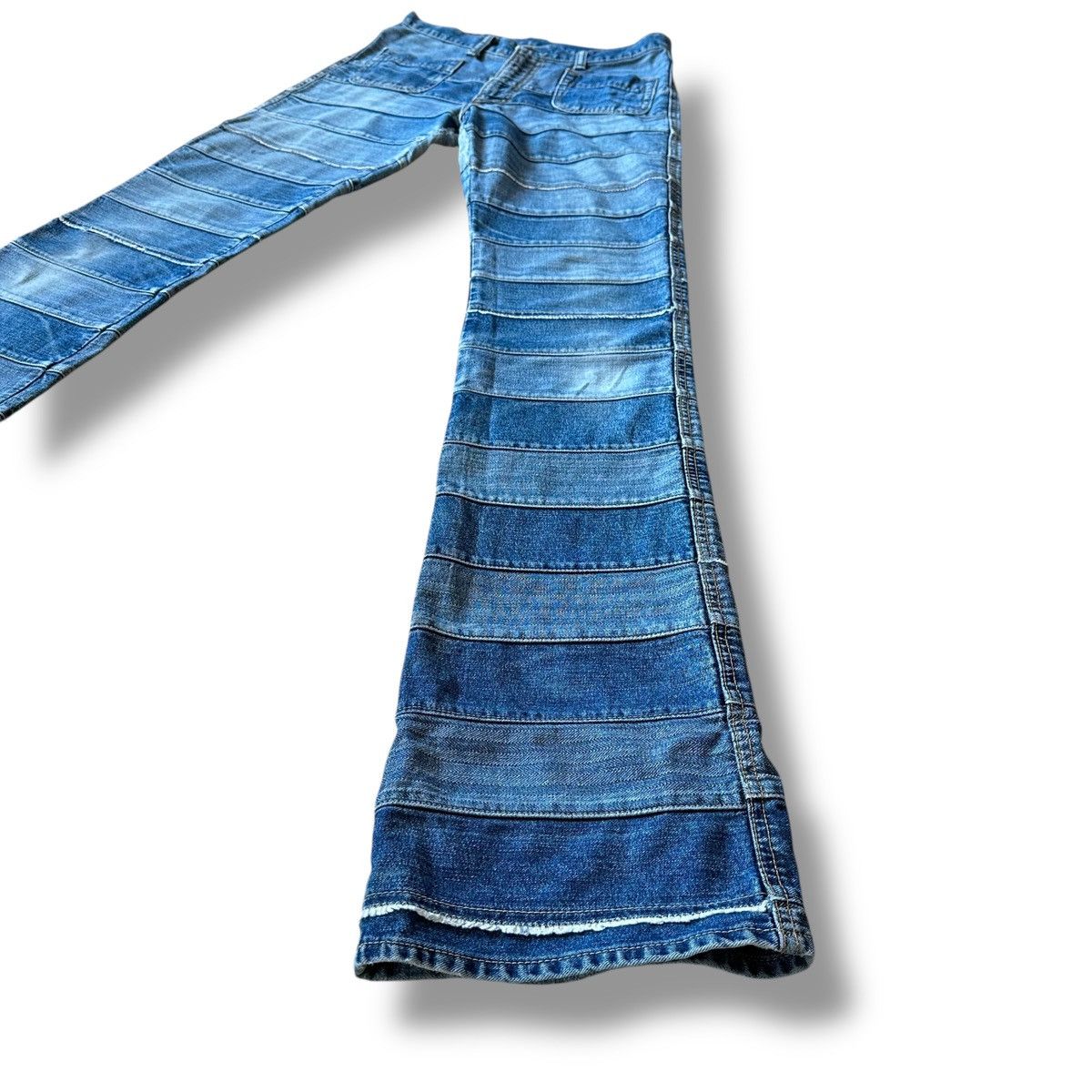 Hysteric Glamour 💸DELETE SOON💸 Hysteric Glamour Hagi Flare Kinky Denim Size US 29 - 2 Thumbnail