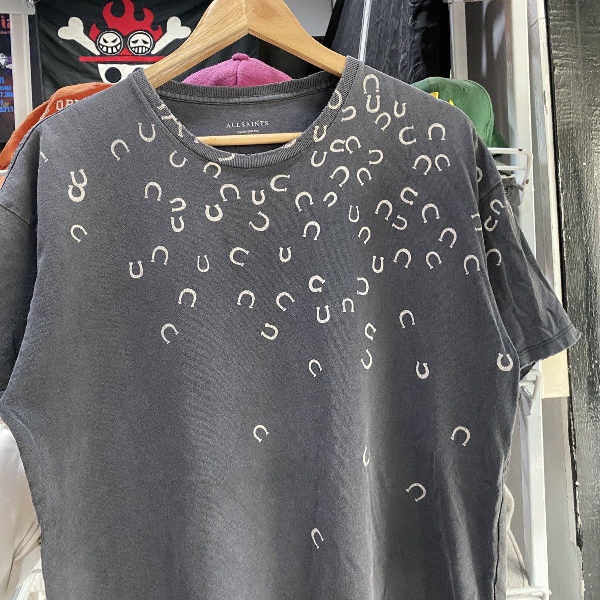 Allsaints × Vintage ALLSAINTS Vintage Over Print Horseshoe Avant-Garde T-shirt Size US M / EU 48-50 / 2 - 5 Thumbnail