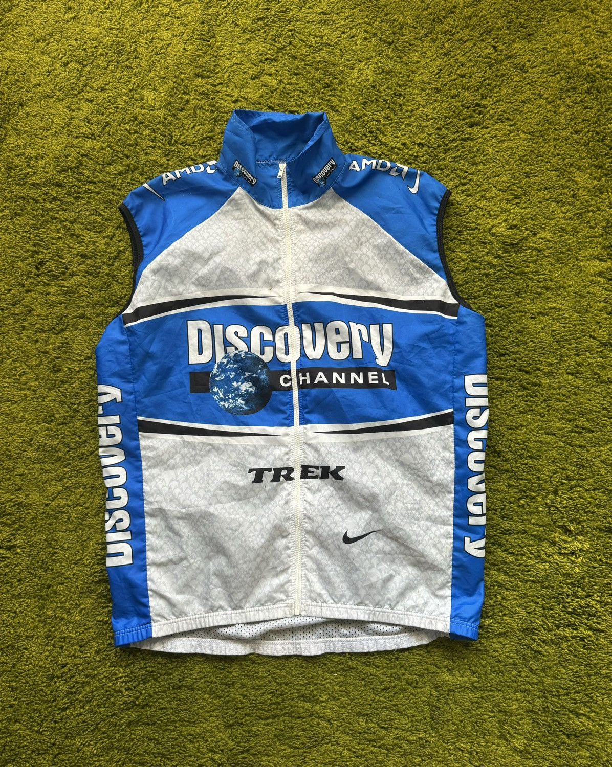 Nike × Vintage Nike x Discovery channel 2005 vintage cycle racing vest Size US L / EU 52-54 / 3 - 1 Thumbnail