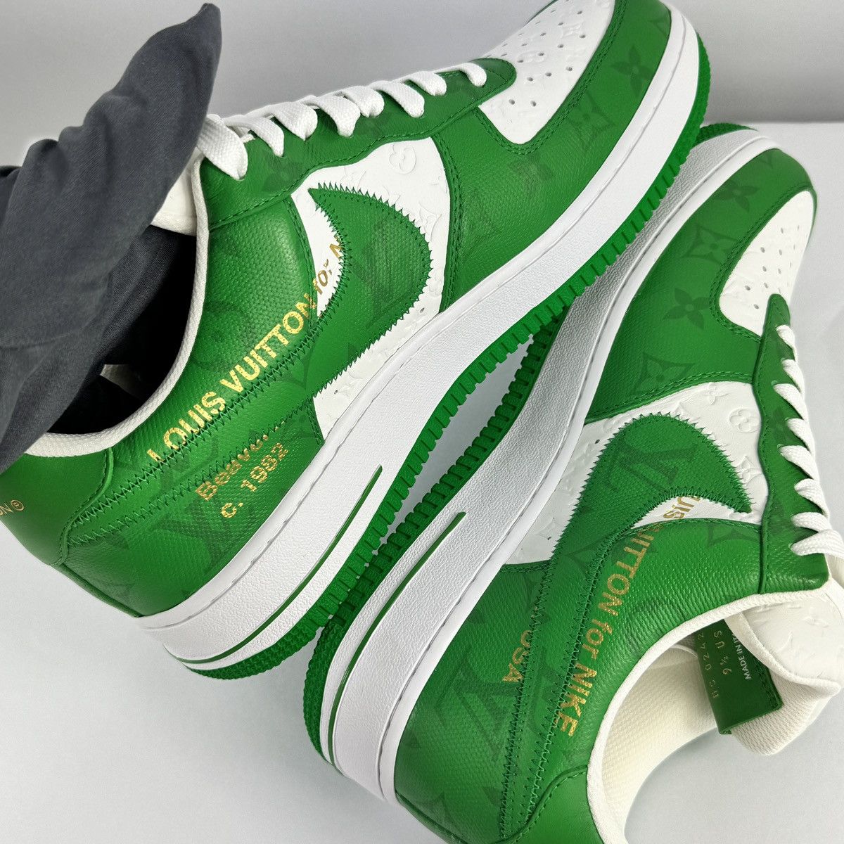 Louis Vuitton VIRGIL ABLOH LOUIS VUITTON X AIR FORCE 1 SNEAKERS Size US 9.5 / EU 42-43 - 5 Thumbnail