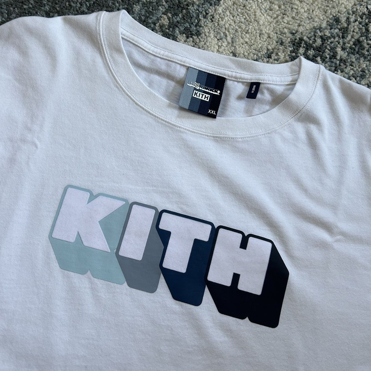 Kith × Medicom Toy × Ronnie Fieg 2019 KiTH x BE@RBRiCK HiGH DENSiTY FELT LOGO L/S TEE Size US XXL / EU 58 / 5 - 3 Thumbnail