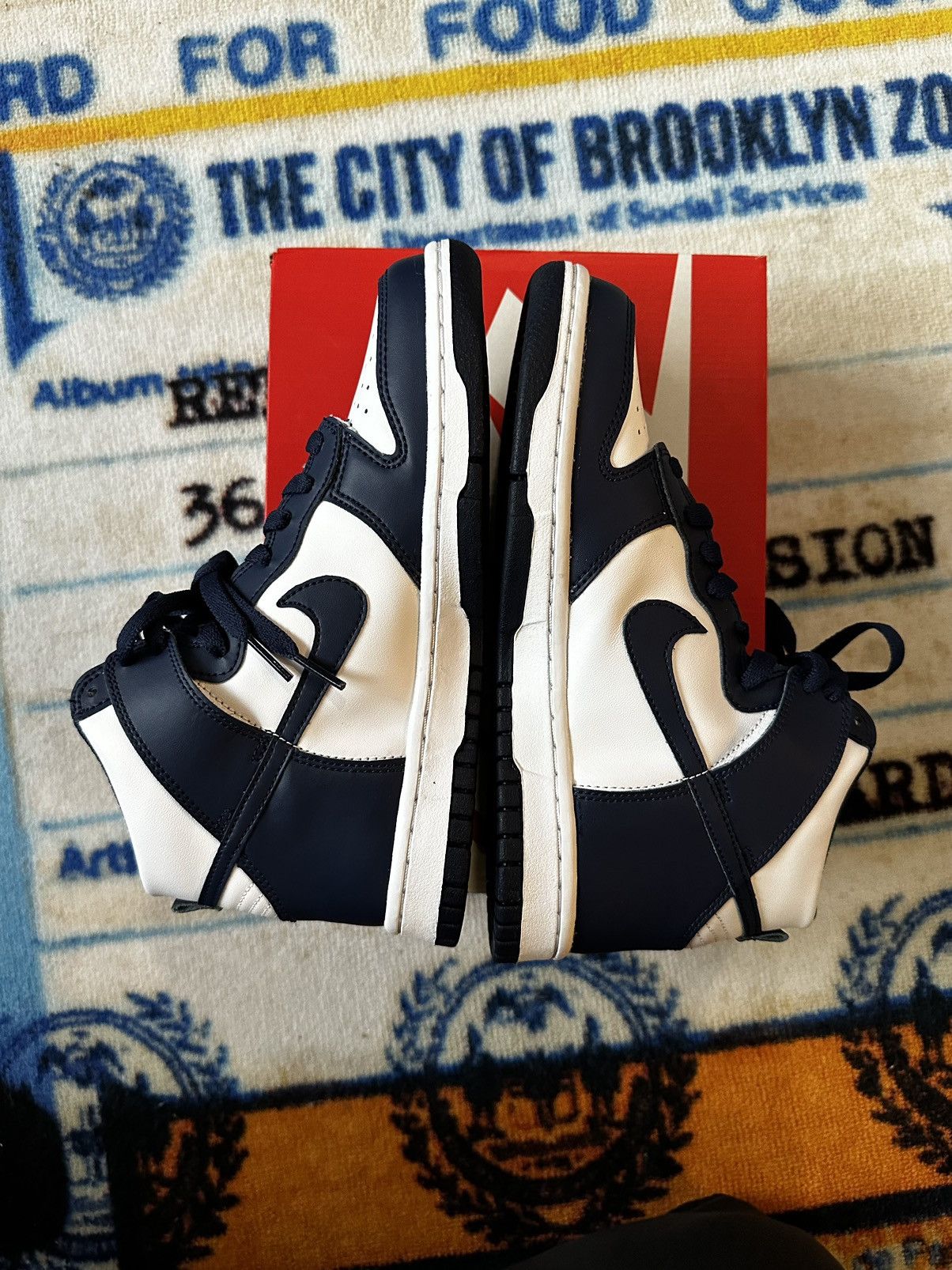 Nike Nike Dunk High Championship Navy Size US 5 / EU 37 - 6 Thumbnail