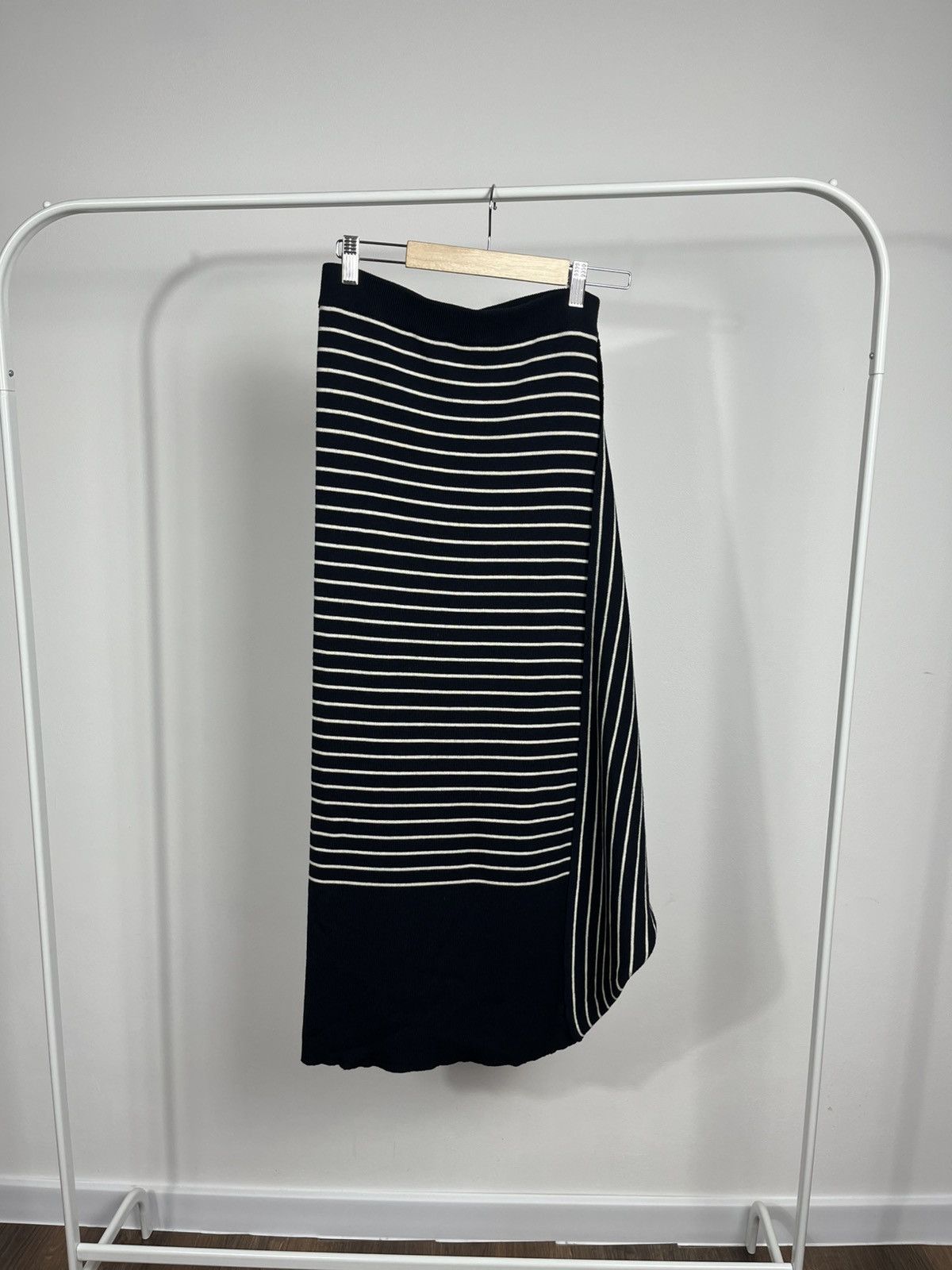 JW Anderson JW Anderson Women’s Striped Merino Wool Asymmetric Skirt S Size 28" / US 6 / IT 42 - 1 Thumbnail