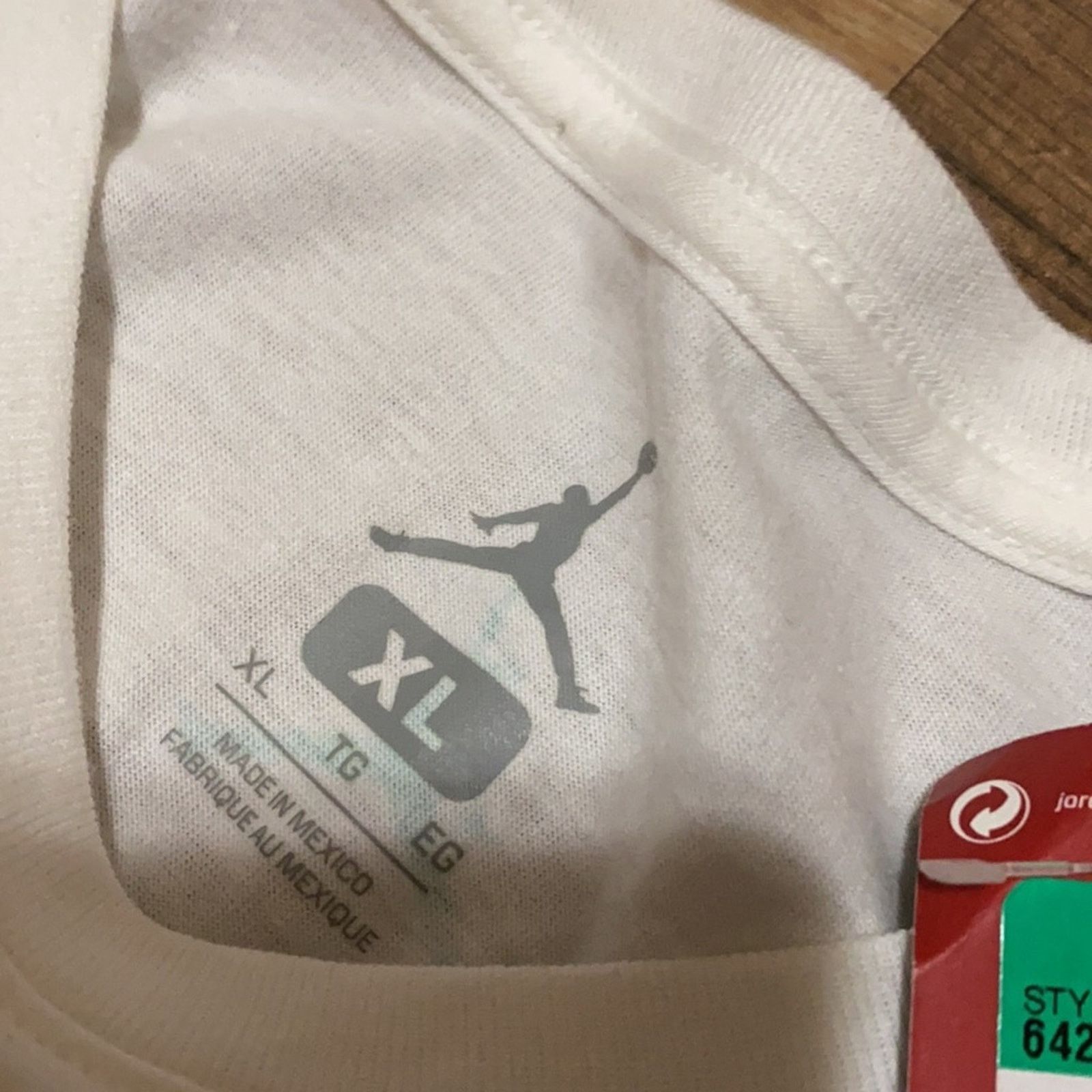Nike 2014 Air Jordan Short Sleeve Size US XL / EU 56 / 4 - 6 Thumbnail