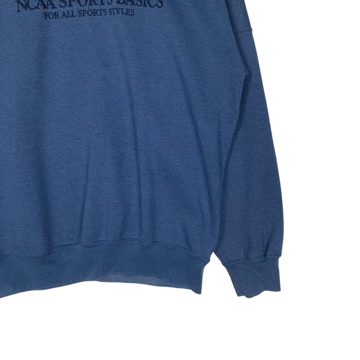 Descente NCAA Embroidery Logo Sweatshirt #1452-C65 Size US L / EU 52-54 / 3 - 4 Thumbnail
