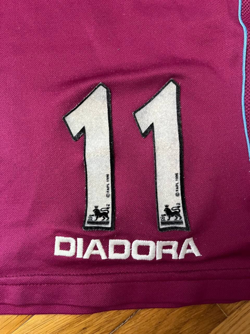 Diadora Diadora Aston Villa Steve Staunton match worn shorts Size US 34 / EU 50 - 4 Thumbnail