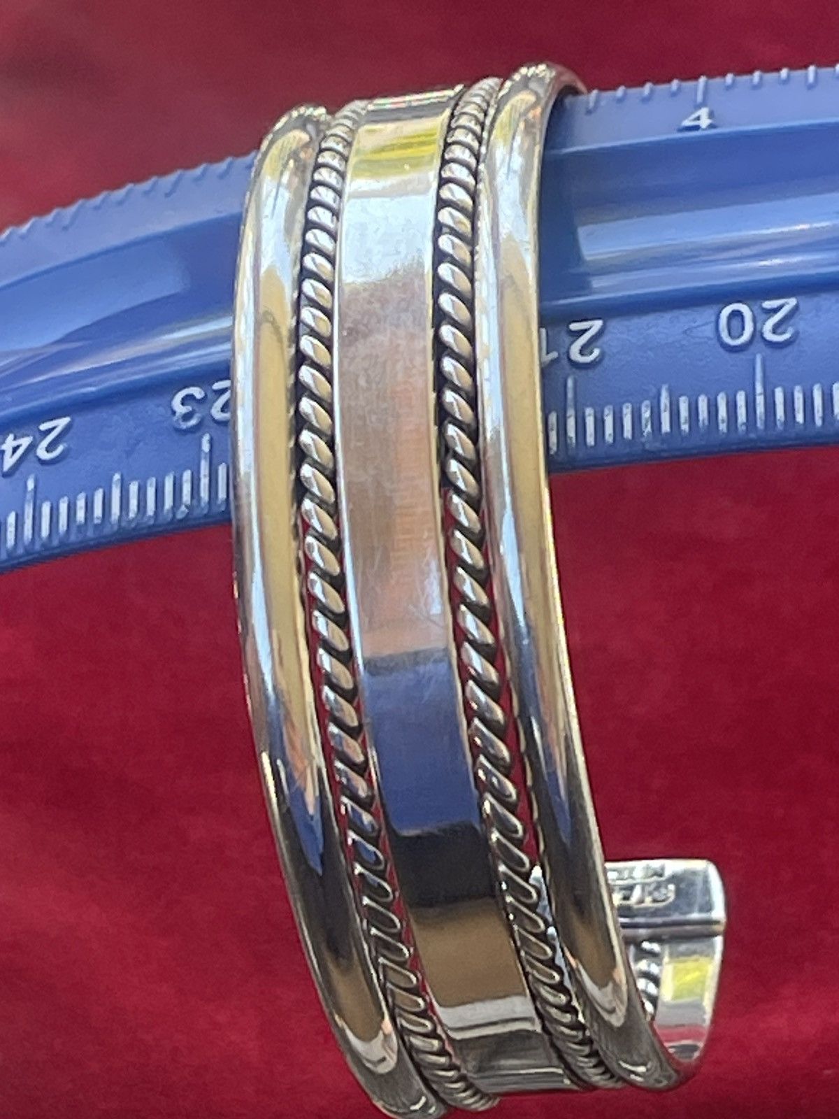 Vintage Sterling silver cuff bracelet Size ONE SIZE - 7 Thumbnail