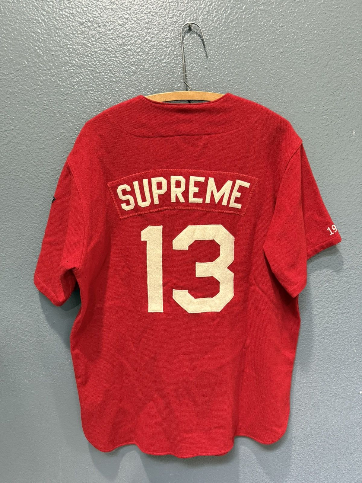 イ*ケ様 Supreme 2006 Hennessy Mitchell&Ness 2006 Supreme Hennessy Mitchell & Ness Red Wool Jersey Large