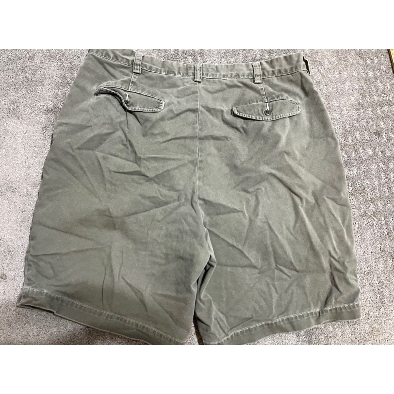 Gap VINTAGE Gap Shorts Mens 38 Green Pleated Chino Relaxed Fit 90s Preppy Mens Size US 38 / EU 54 - 2 Thumbnail