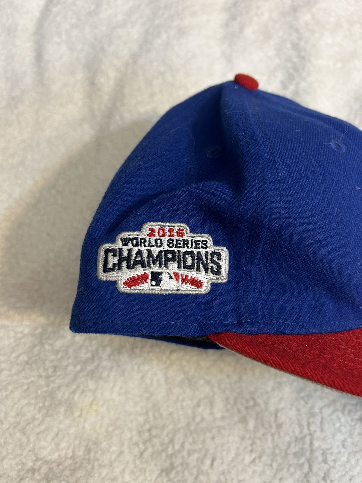 MLB × New Era 2016 World Series Champions Chicago Cubs Fitted Size 7 1/2 Size ONE SIZE - 3 Thumbnail