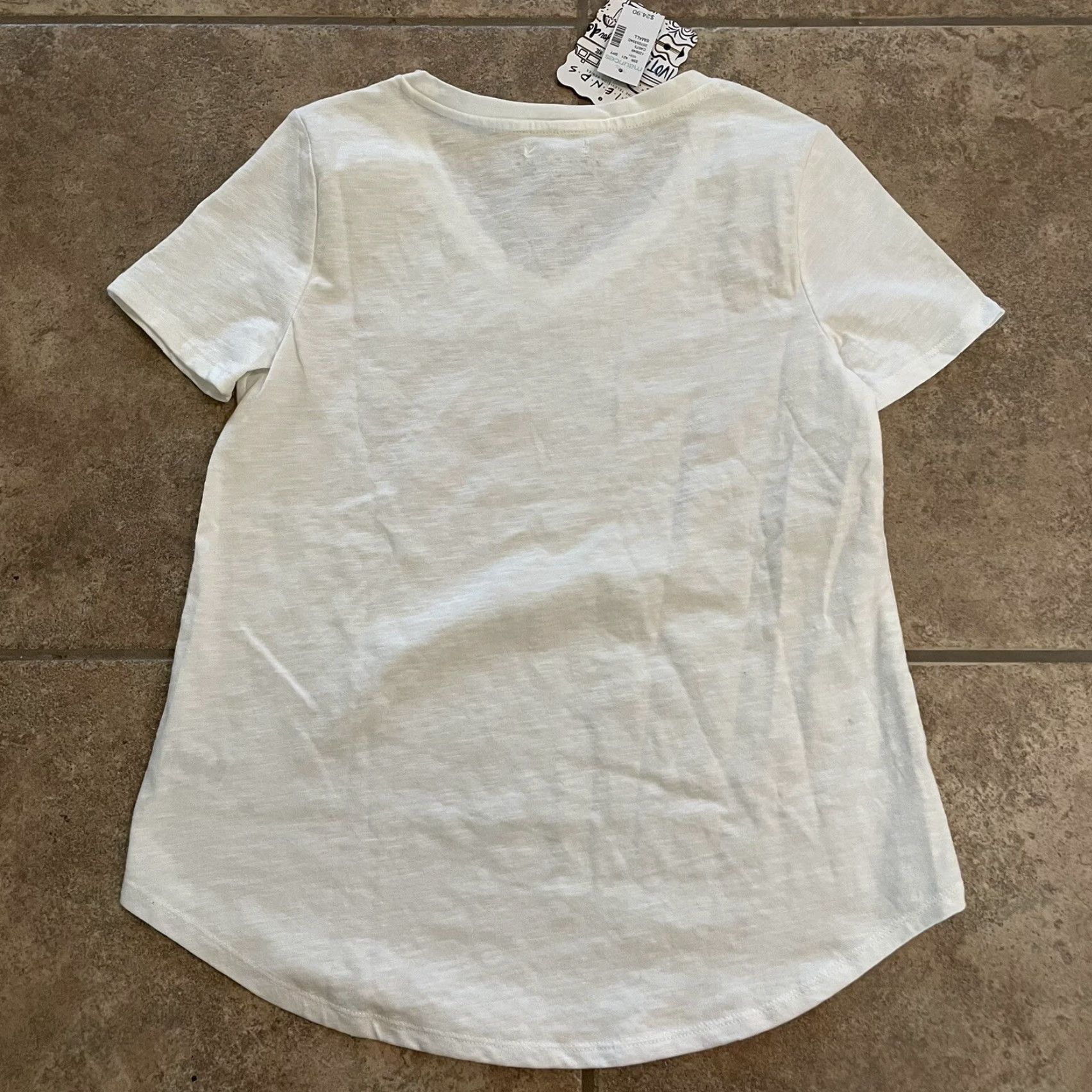 Vintage NWT Friends White V-Neck Graphic Tee Womens Size S Size S / US 4 / IT 40 - 5 Thumbnail