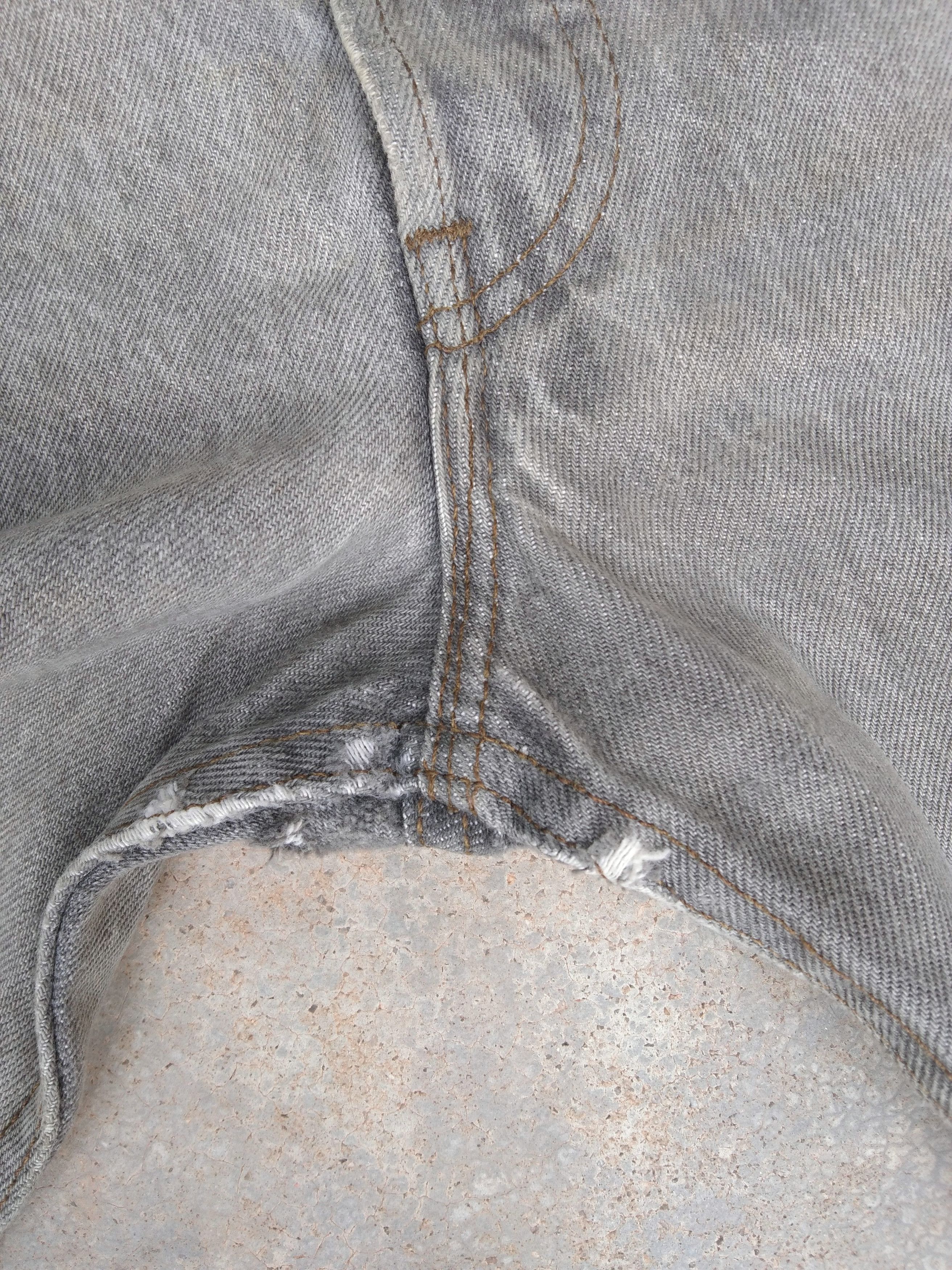 Levi's 90s Vintage Levi's 501 Made In USA Distressed Jeans 31x29 Size US 31 - 6 Thumbnail