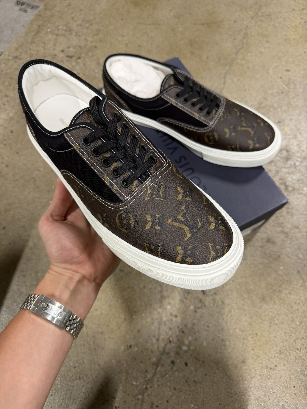 Louis Vuitton Louis Vuitton Trocadero Monogram Sneaker NEW Size US 11 / EU 44 - 3 Thumbnail