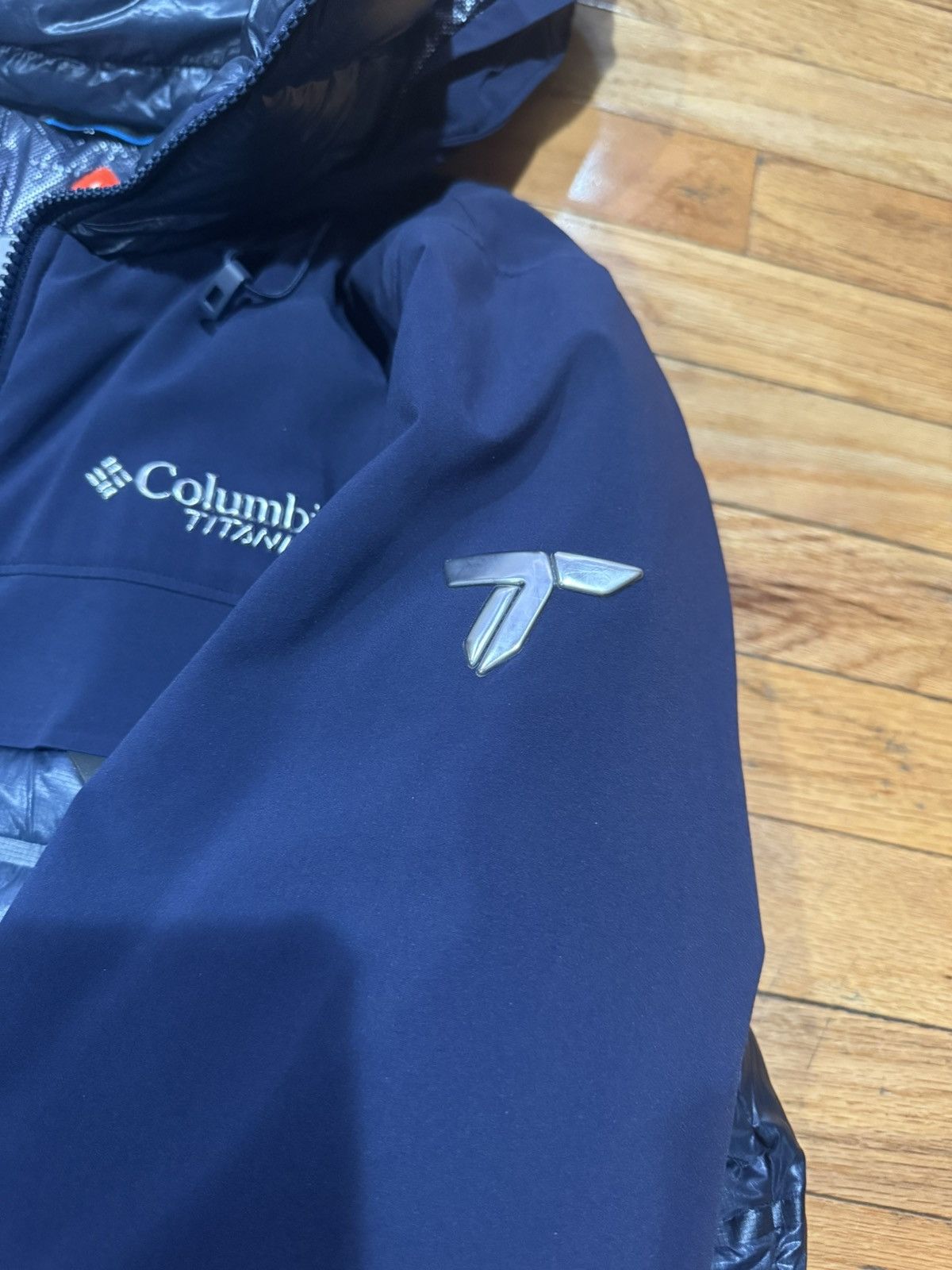 Columbia Navy Blue Columbia Titanium Puffer Jacket Size M Size US M / EU 48-50 / 2 - 10 Thumbnail