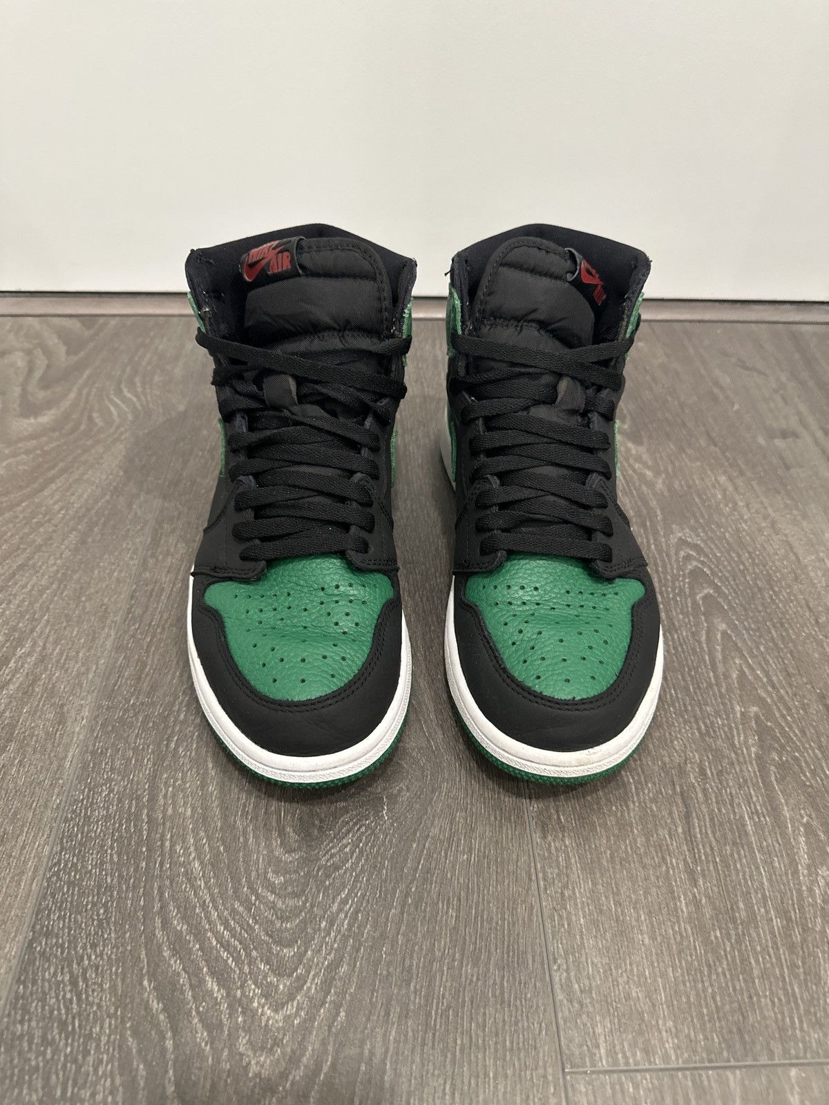 Nike Air Jordan 1 Pine green 2.0 Size US 8.5 / EU 41-42 - 5 Thumbnail
