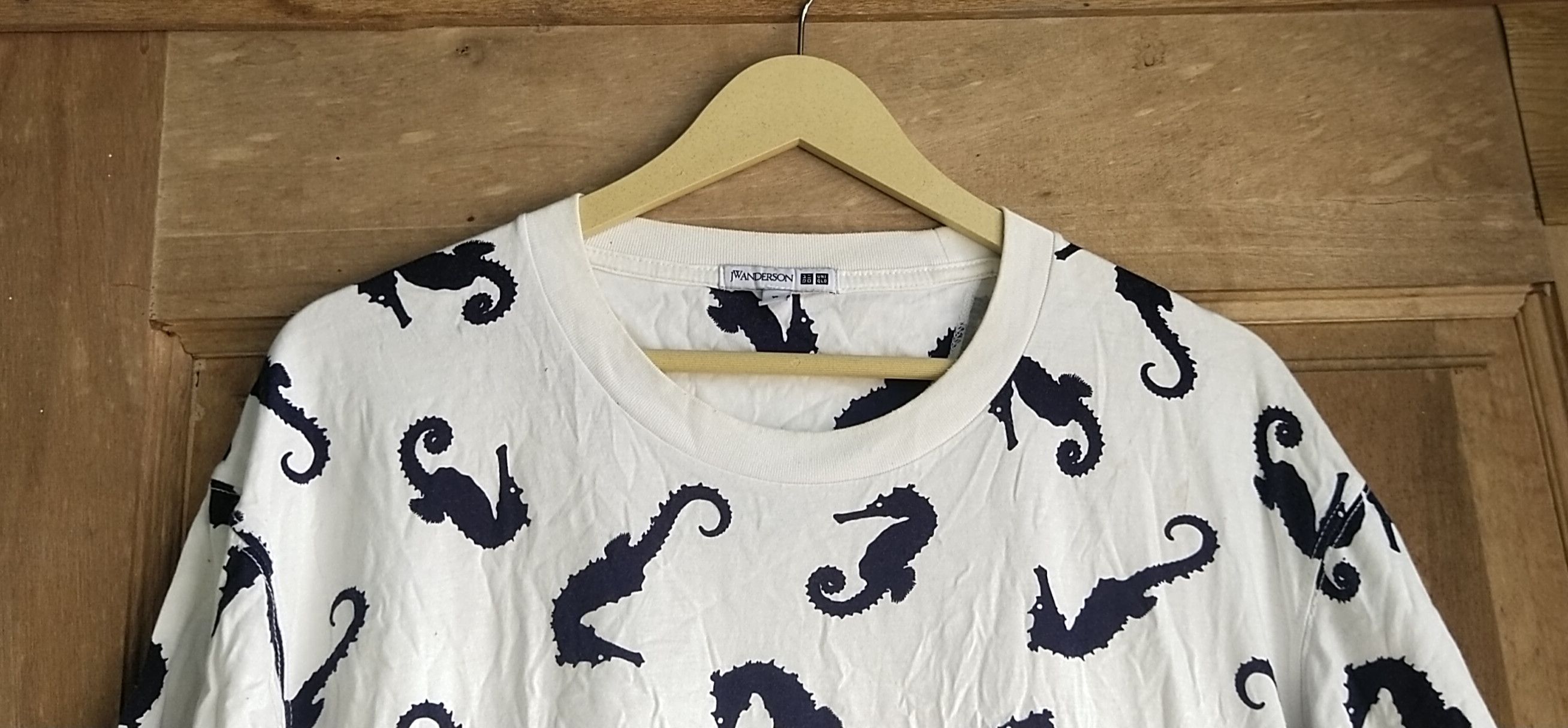 JW Anderson Final Drop Uniqlo x Jw Anderson Tshirt XL Size US XL / EU 56 / 4 - 2 Thumbnail