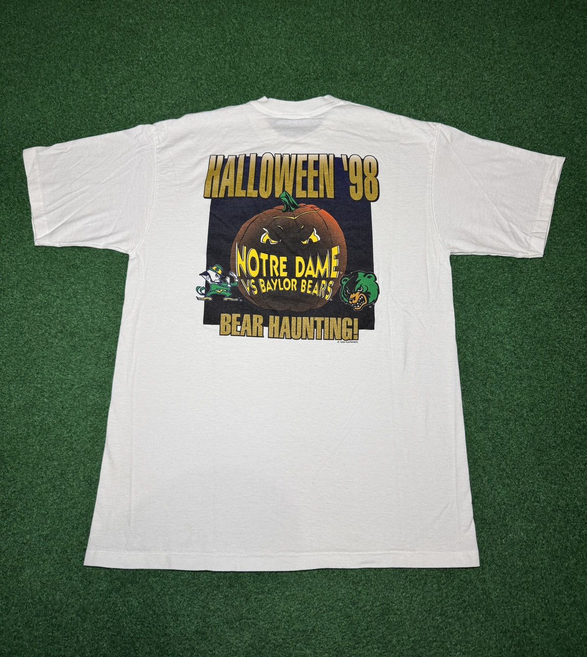 Vintage Vtg 90s Notre Dame Irish Football Halloween 1998 T Shirt Size US XL / EU 56 / 4 - 1 Thumbnail
