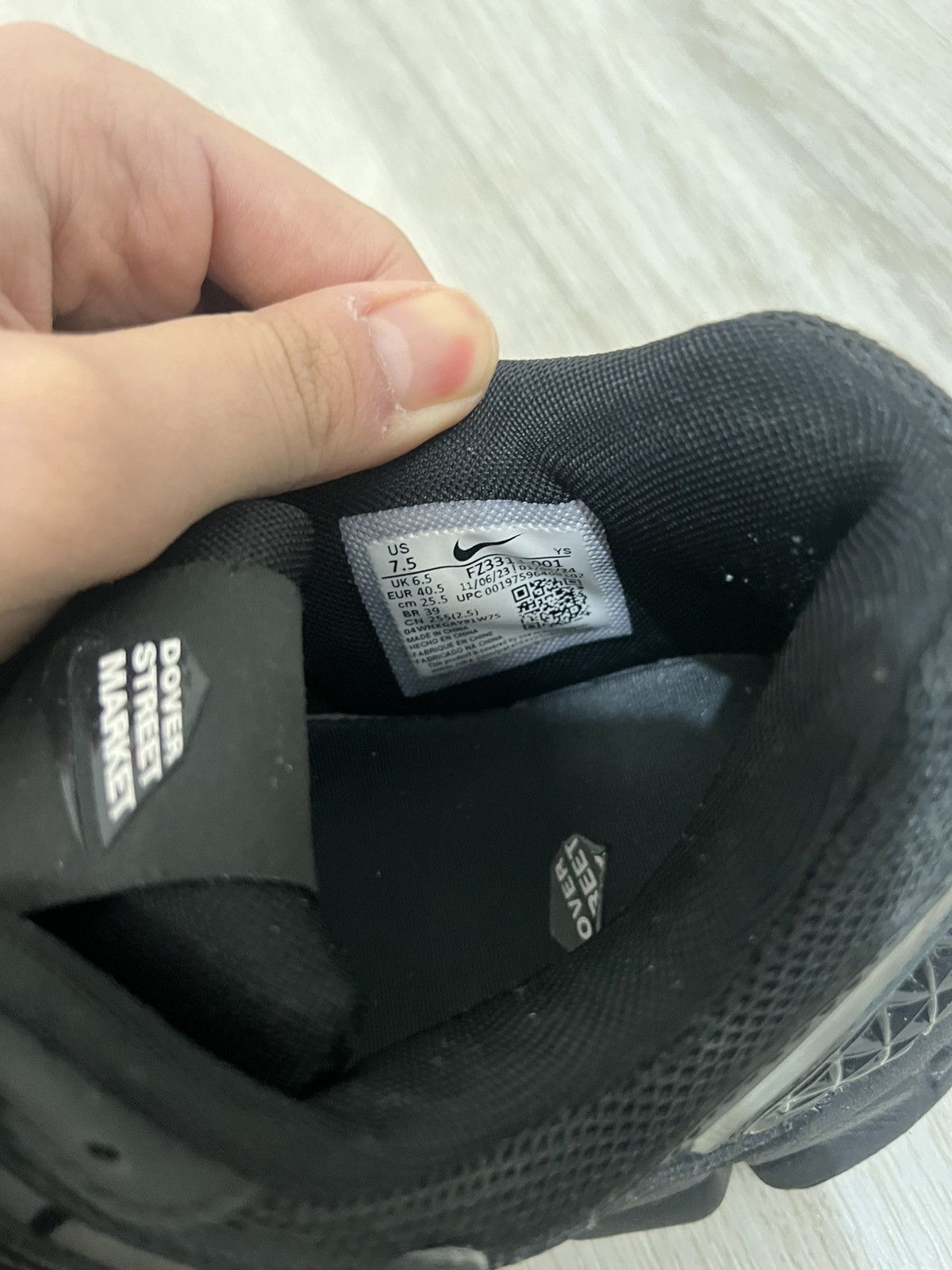 Dover Street Market × Nike Nike x Dover Street Market Vomero 5 Size US 6.5 / EU 39-40 - 5 Thumbnail