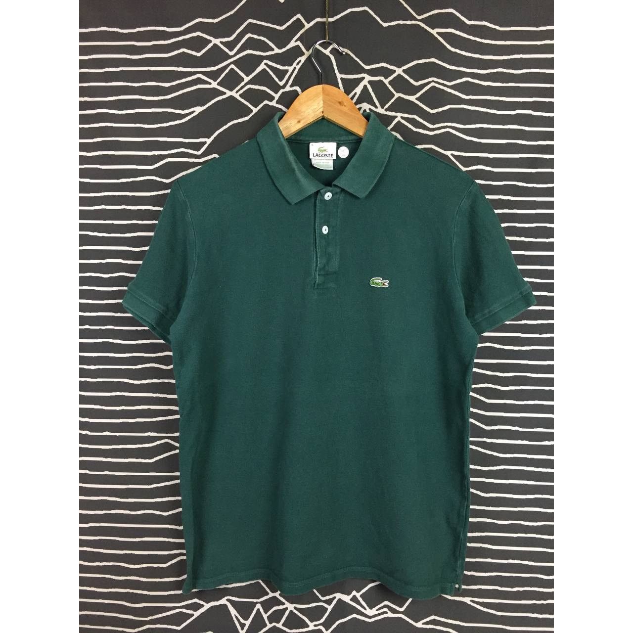 Lacoste Vtg Lacoste Made In Peru Small Logo Casual Polo Tee Size US M / EU 48-50 / 2 - 1 Thumbnail