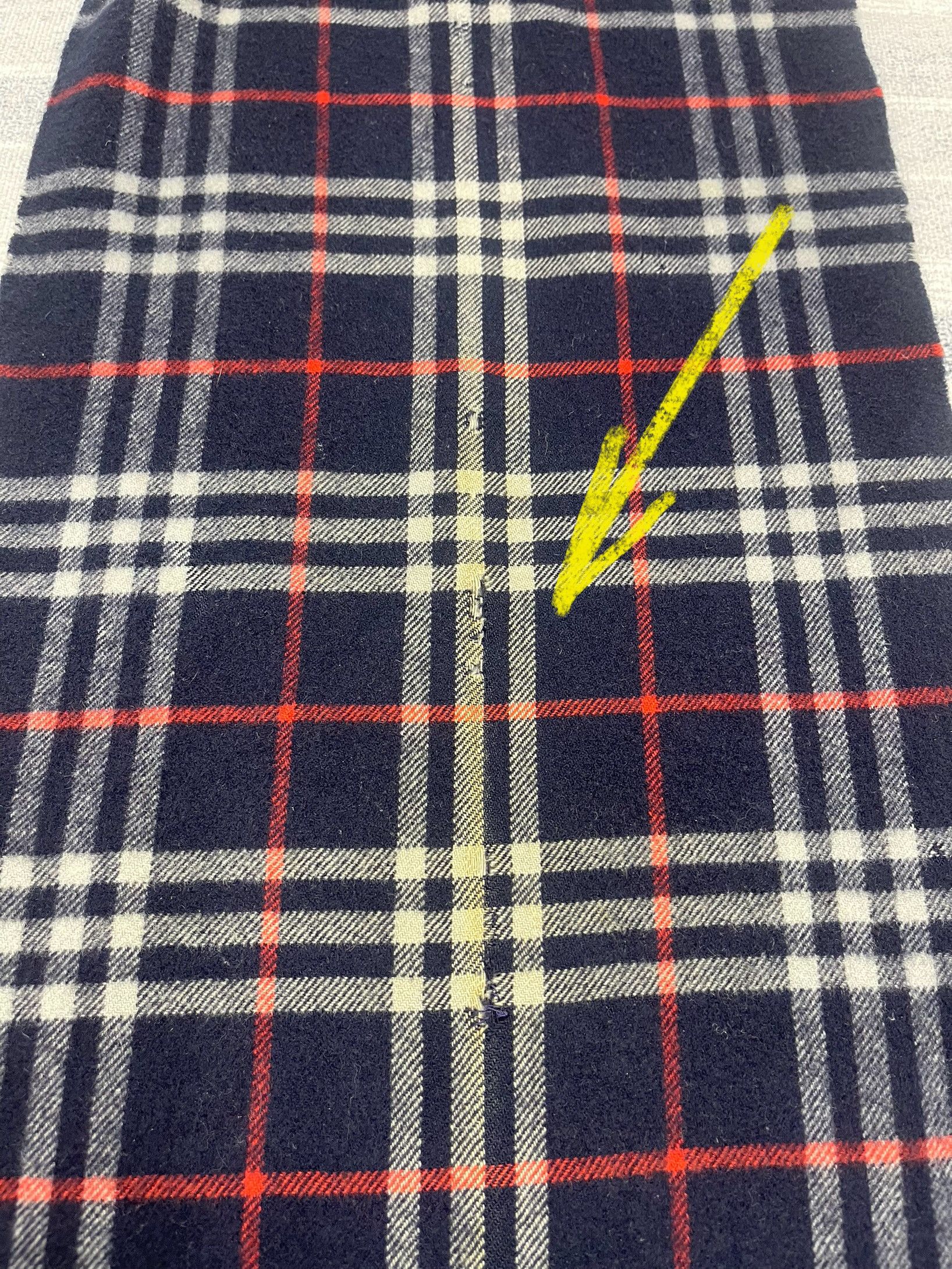 Burberry Vintage Burberrys Checkered Muffler Scarf - 6232 Size ONE SIZE - 7 Thumbnail
