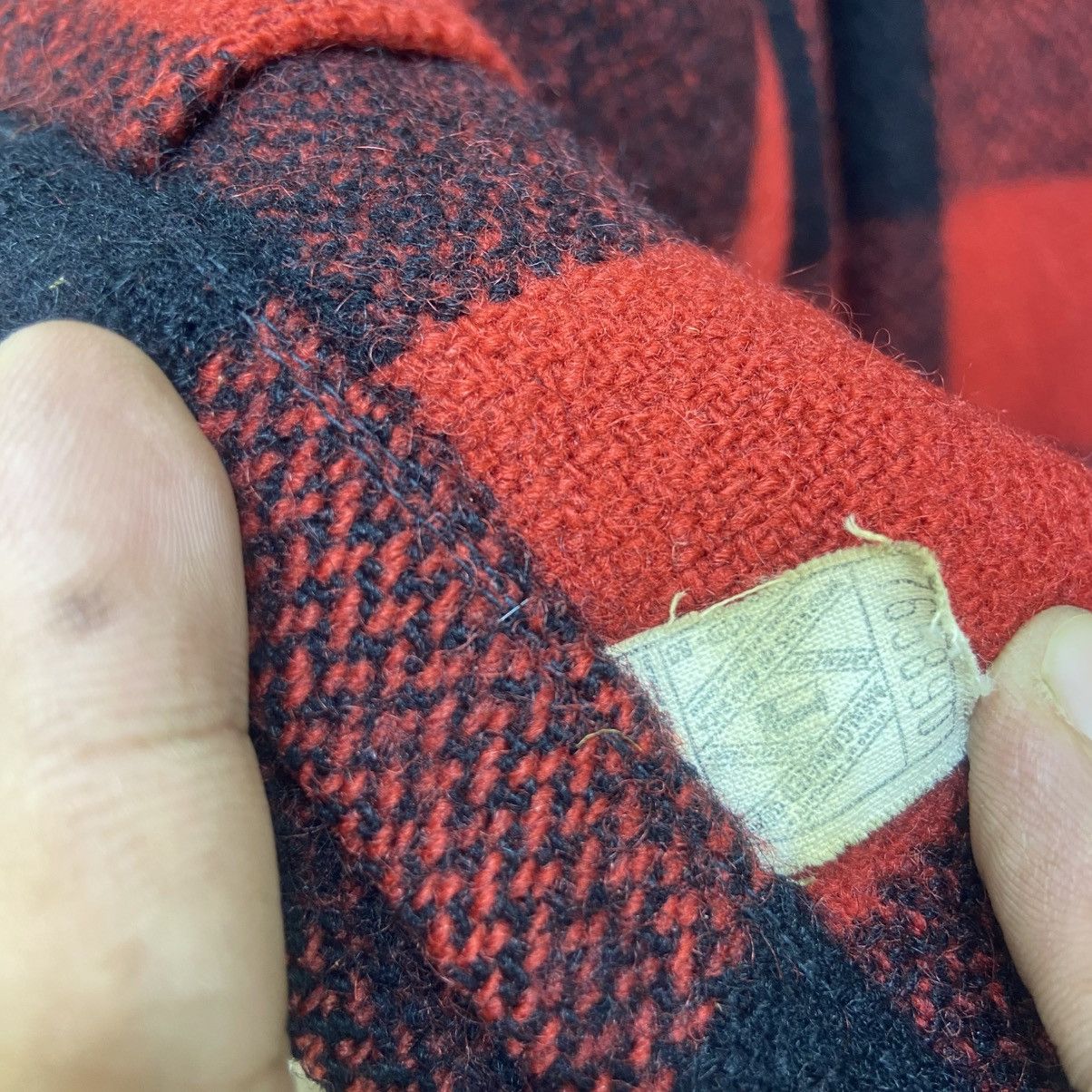 Vintage Vintage 70s Amalgamated Red Buffalo Checks Wool Flannel Size US S / EU 44-46 / 1 - 13 Thumbnail