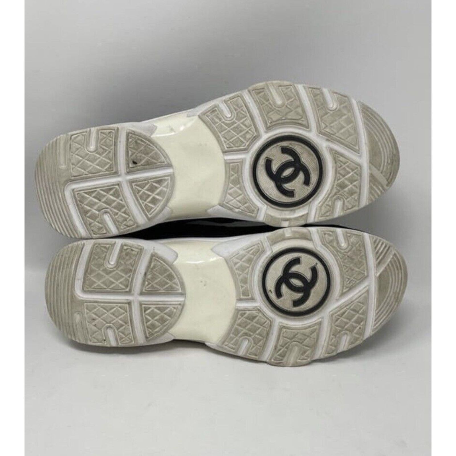 Chanel Chanel Trainers Sneakers 39 Black/White Size US 8 / IT 38 - 6 Thumbnail