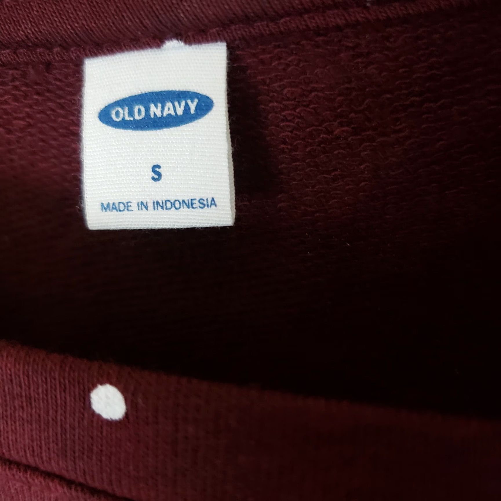 Old Navy Old Navy Womens Top Sz S Maroon White Polka Dot Long Sleeve Cotton Blend Blouse Buttonless? Size S / US 4 / IT 40 - 5 Thumbnail