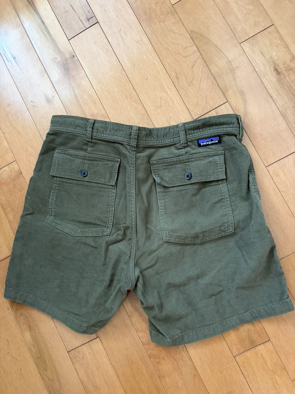 Patagonia Patagonia corduroy fatigue shorts Size US 34 / EU 50 - 2 Thumbnail