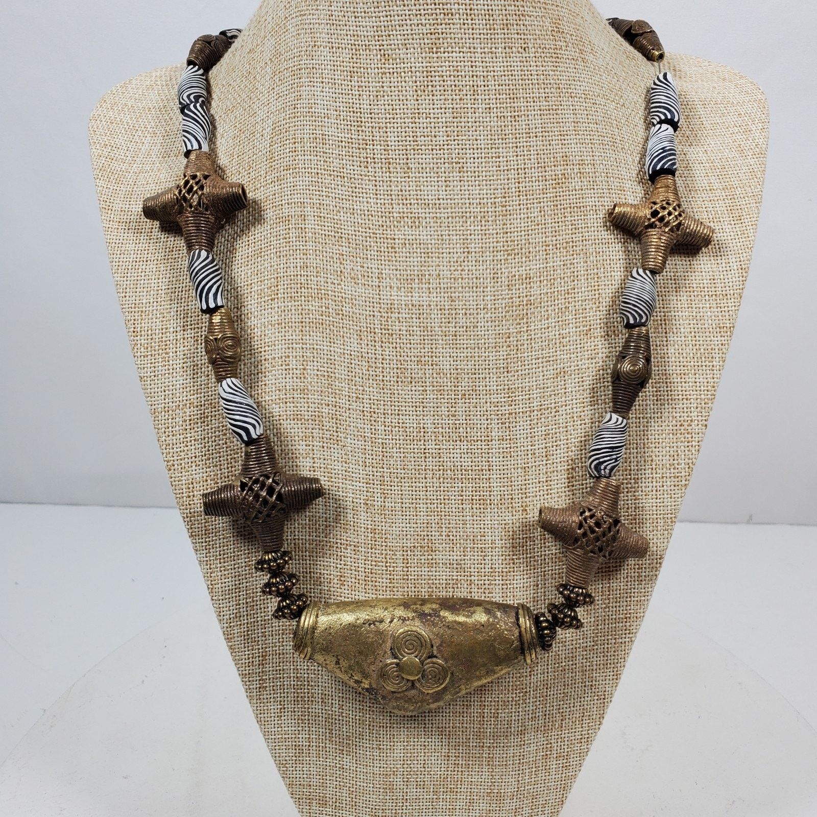 The Unbranded Brand Vintage Abstract Curvilinear Motif Necklace 26" Brass & Bead Size ONE SIZE - 1 Thumbnail