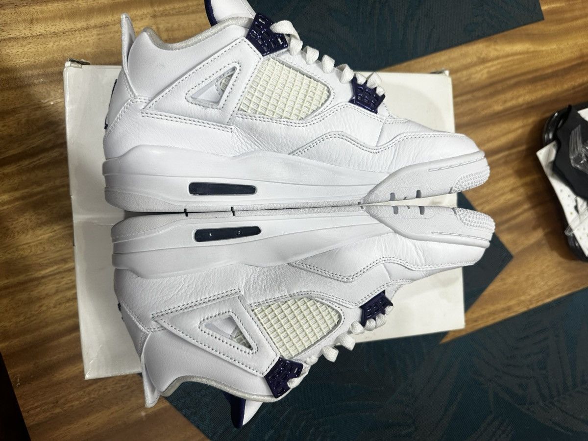 Jordan Brand Jordan 4 Metallic Purple Size 9.5 Size US 9.5 / EU 42-43 - 3 Thumbnail