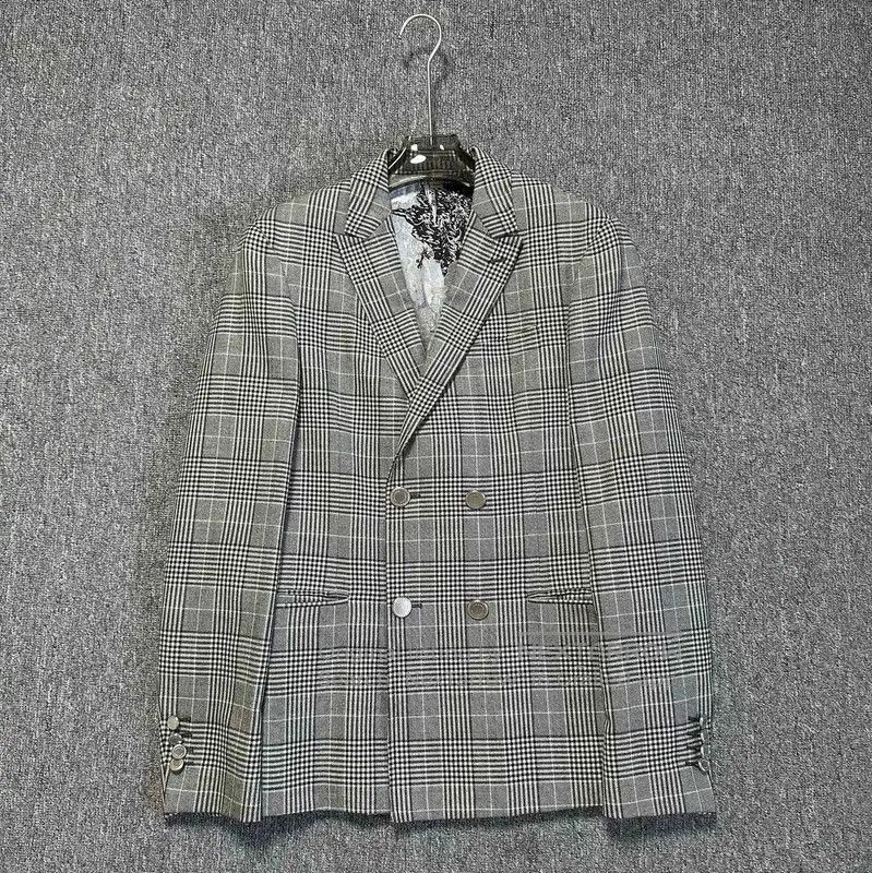 Burberry Burberry Gray Wool Houndstooth Long Sleeve Coat. Size US M / EU 48-50 / 2 - 1 Thumbnail