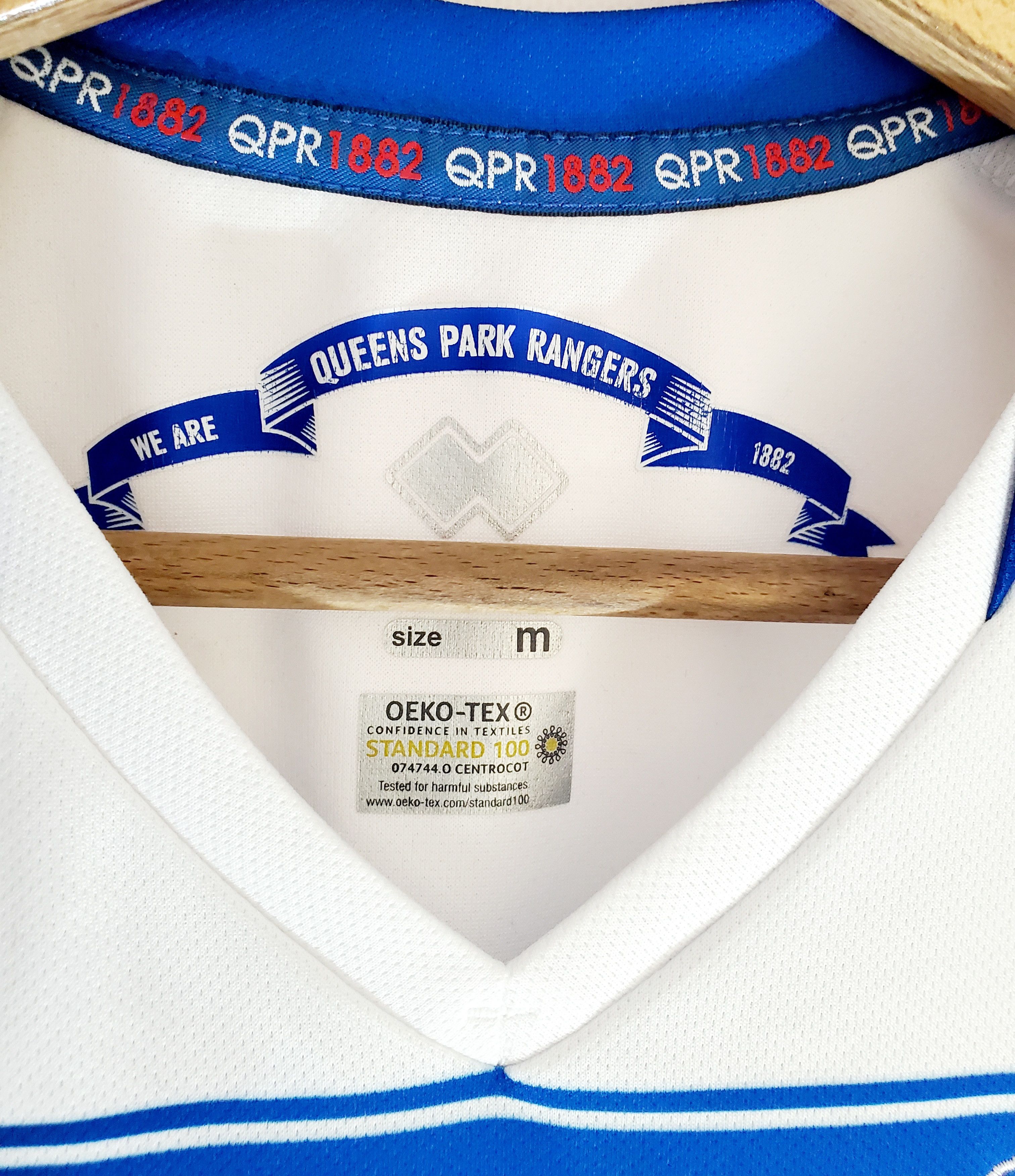 Errea Queens Park Rangers home soccer jersey 2022 2023 size M Size US M / EU 48-50 / 2 - 3 Thumbnail