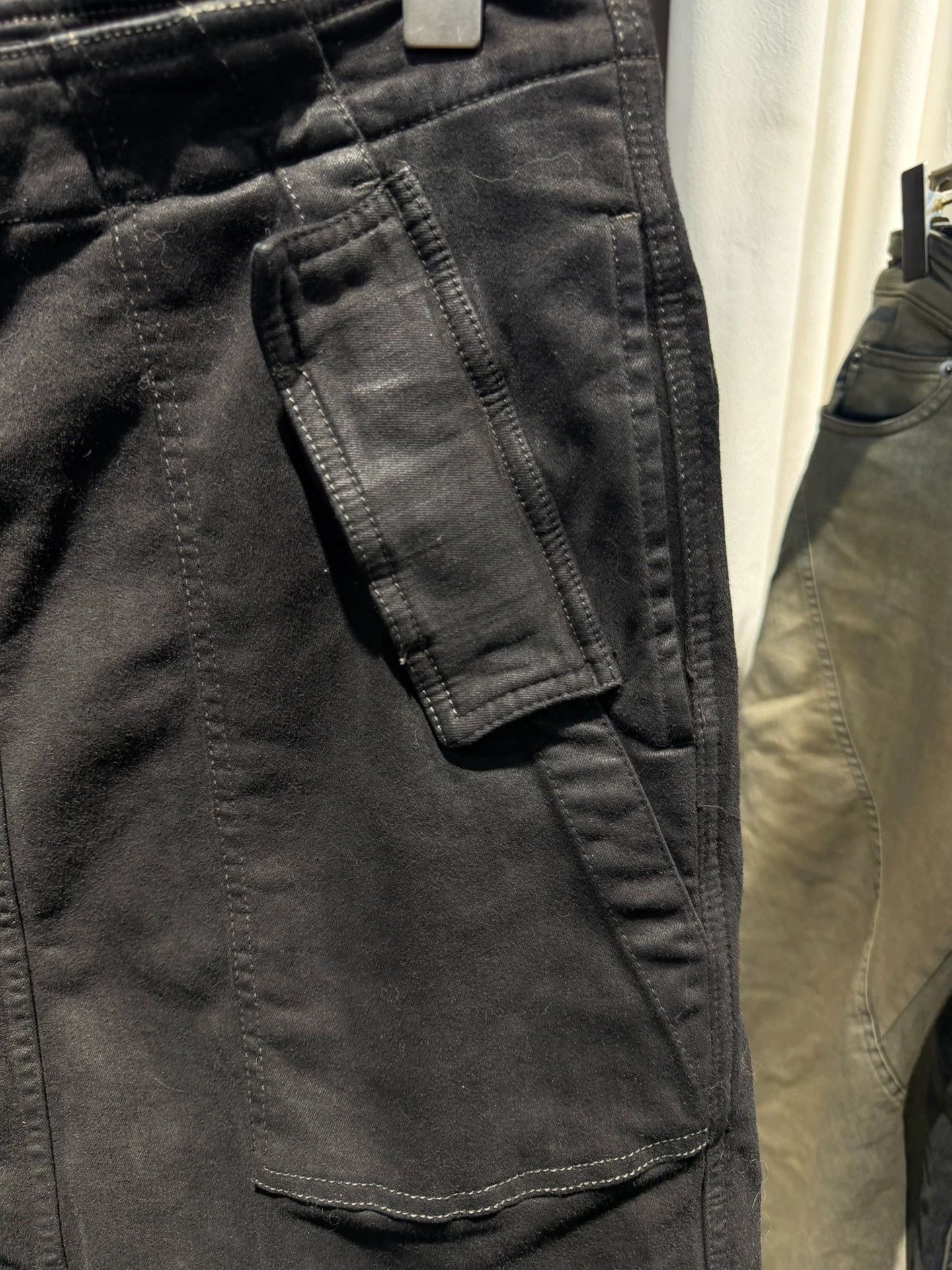 Rick Owens In stock Rick Owens diagonal zipper shorts, Size US 32 / EU 48 - 5 Thumbnail