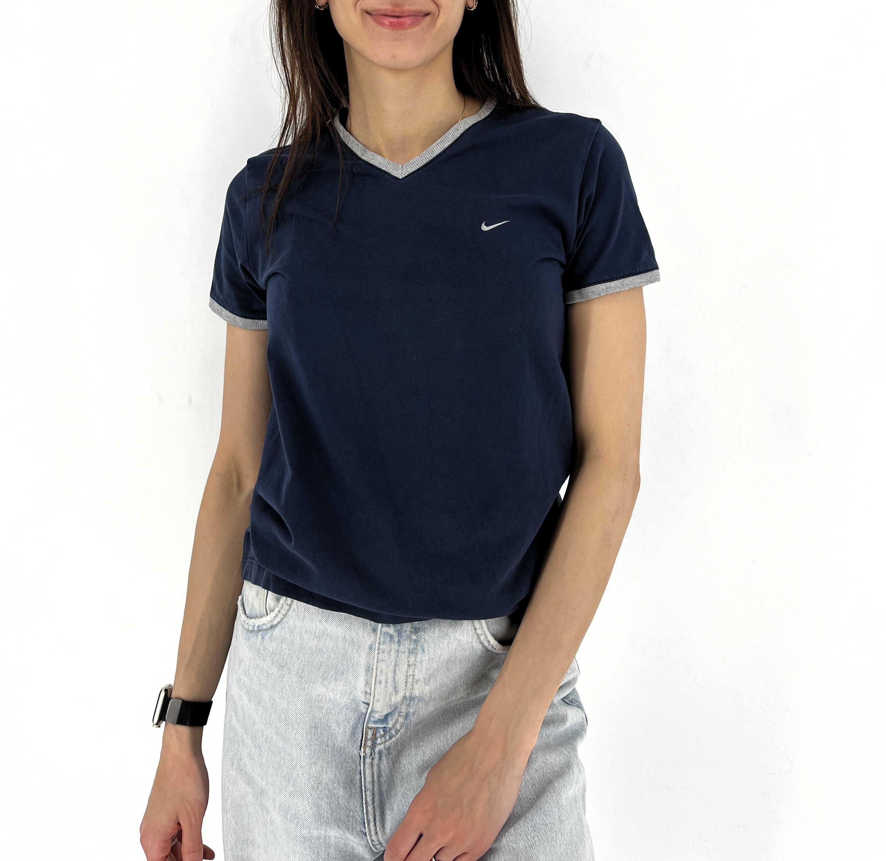 Nike Vintage 90s Nike Big Logo Faded T-shirt Streetwear Style Size S / US 4 / IT 40 - 1 Thumbnail