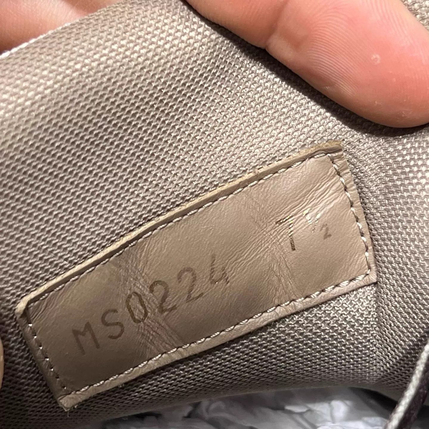 Louis Vuitton LV Trainer Taupe Gradient UK7.5 Original Box Size US 8.5 / EU 41-42 - 8 Thumbnail