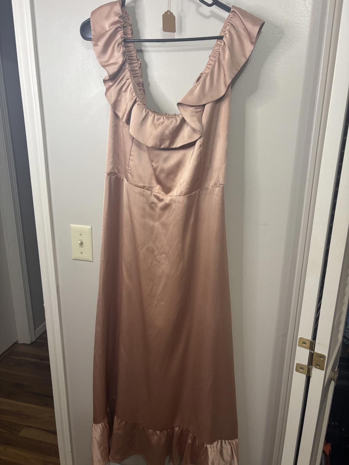 Designer Charming Satin Maxi Dress by Show Me Your Mumu - Blush Pink Size L / US 10 / IT 46 - 1 Thumbnail