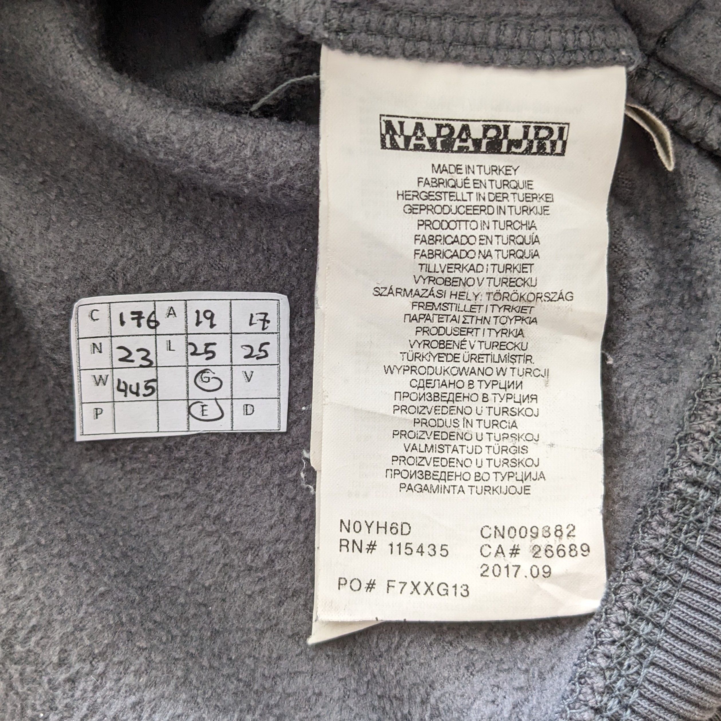 Vintage Vintage NAPAPIJRI Outdoor Style Hoodies Size US S / EU 44-46 / 1 - 8 Thumbnail