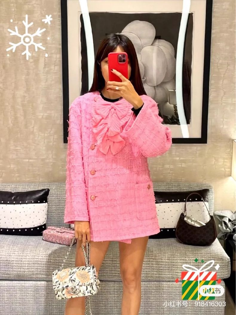 Chanel Chanel 23c early spring vacation pink round neck tweed loo Size XS / US 0-2 / IT 36-38 - 1 Thumbnail