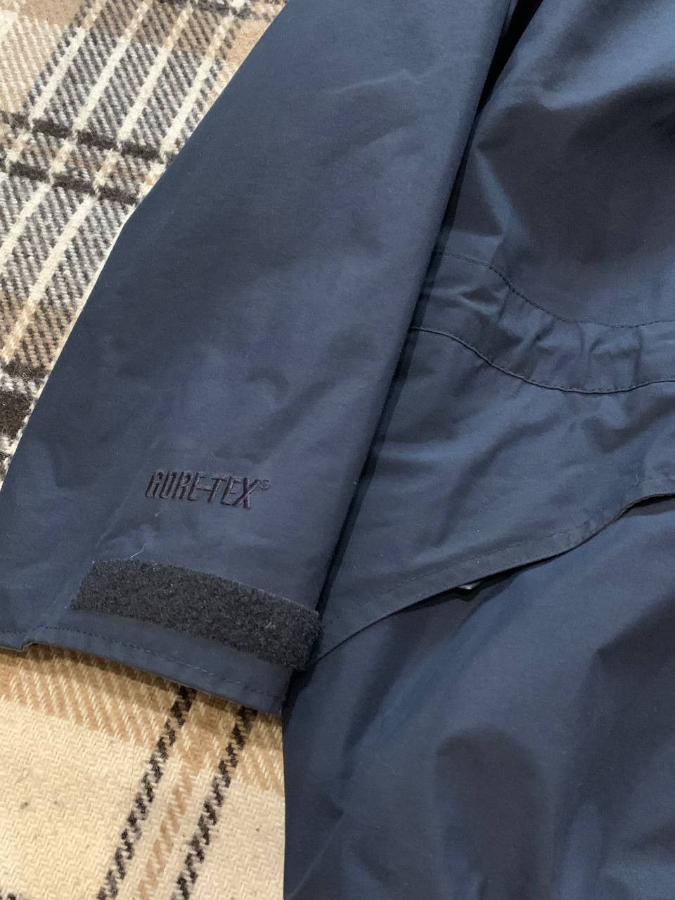 Berghaus Berghaus Gore-Tex Shell Jacket – Navy – Size M Size US M / EU 48-50 / 2 - 6 Thumbnail