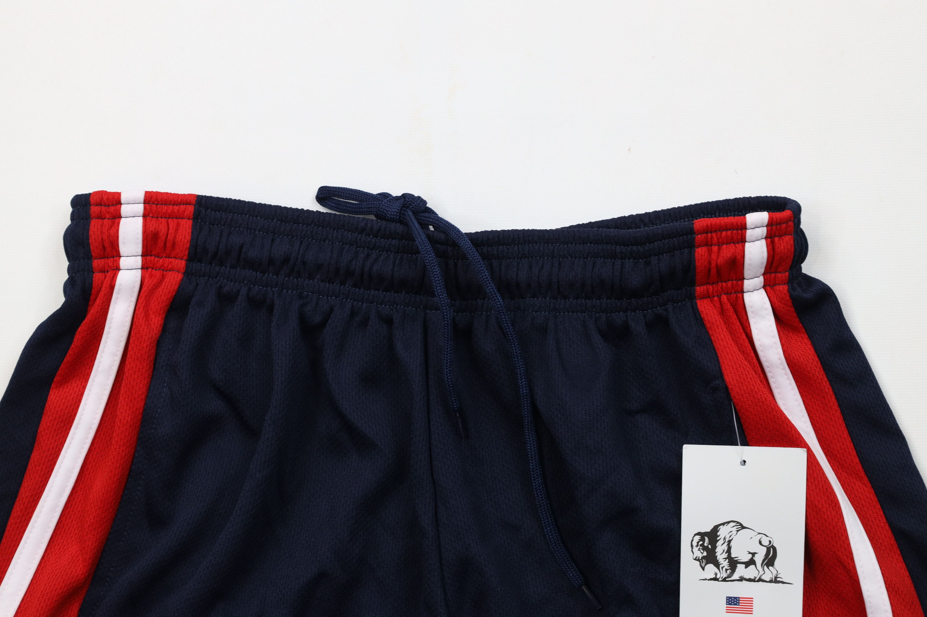 Vintage Vintage Y2K Streetwear Above Knee Mesh Basketball Shorts Size US 32 / EU 48 - 2 Thumbnail