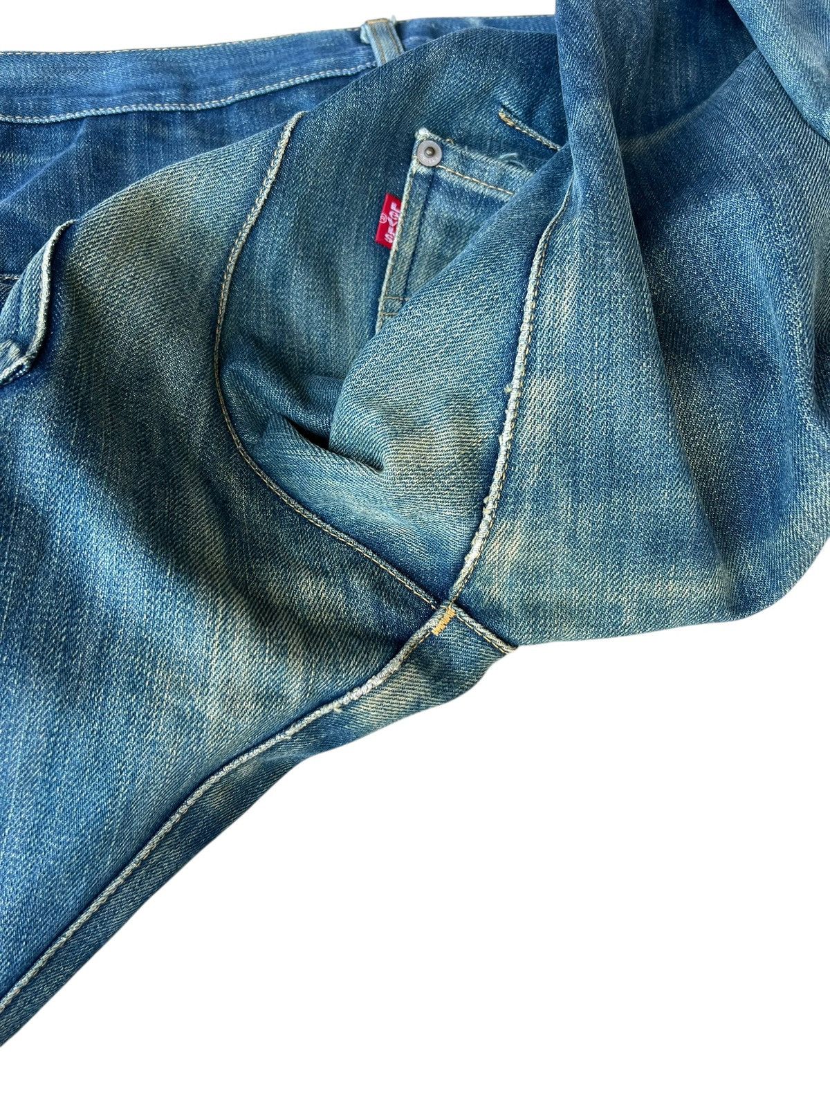 Levi's Vintage 2001 Levi’s Engineered Regular Dirty Mud Denim Jeans Size US 30 / EU 46 - 21 Thumbnail