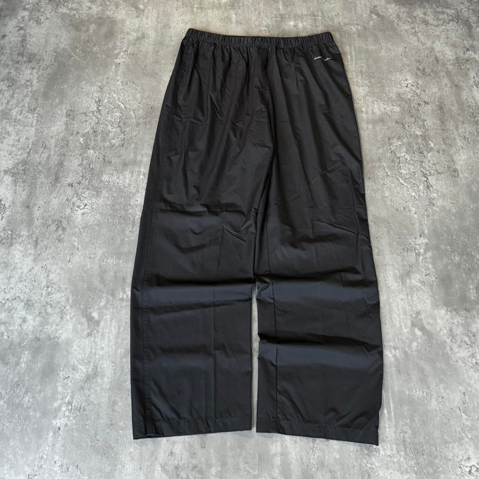 Goretex × Vintage Vintage Y2K Tonal Black Grunge Opium Technical Rain Pants Size US 33 - 1 Thumbnail