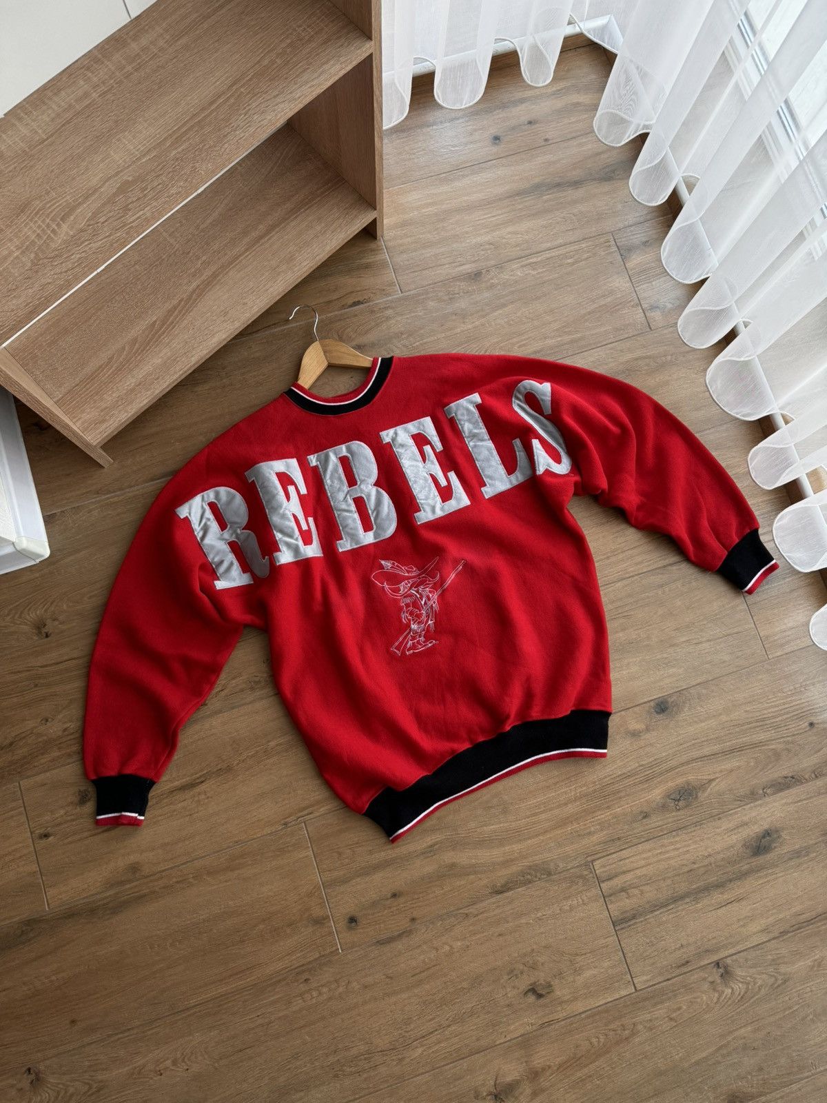 NHL × Vintage Vintage Rebels Red Druid Hockey by Legends Logo Sweatshirt Size US M / EU 48-50 / 2 - 5 Thumbnail