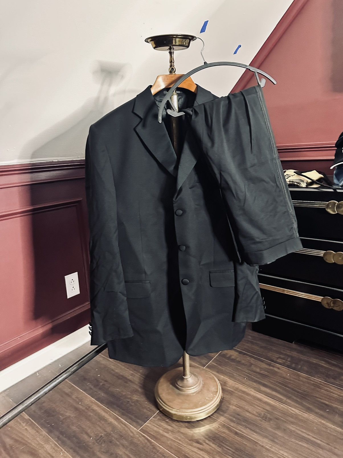 Lubiam 2pc tuxedo virgin wool Italian suit - jacket & pants Size 46R - 1 Thumbnail